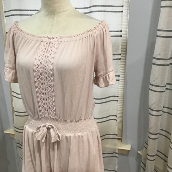 Ocean Drive Women Size Med Baby Pink Off Shoulder Eyelet Crochet Mini Dress Boho - Picture 3 of 11